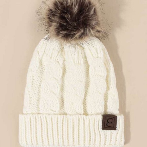 Ladies Cream Knit Hat - Picture 1 of 2